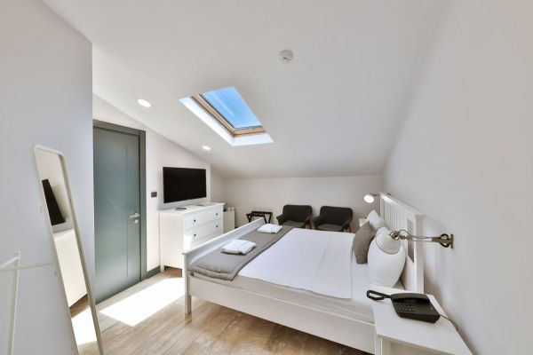 Related page: No 4 Penthouse Double Room